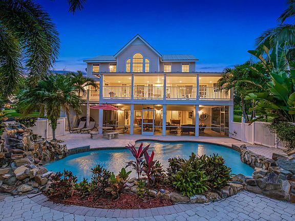 4th image of 12200 Riverbend Court