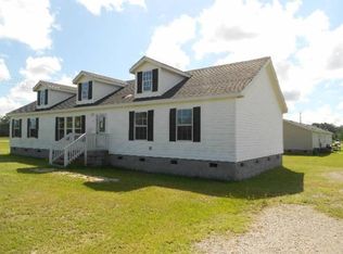 37 Grassy Ln, Saint Pauls, NC 28384