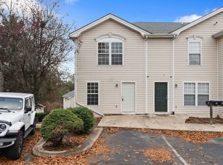 713 Ivy St APT 1, Waynesboro, VA 22980