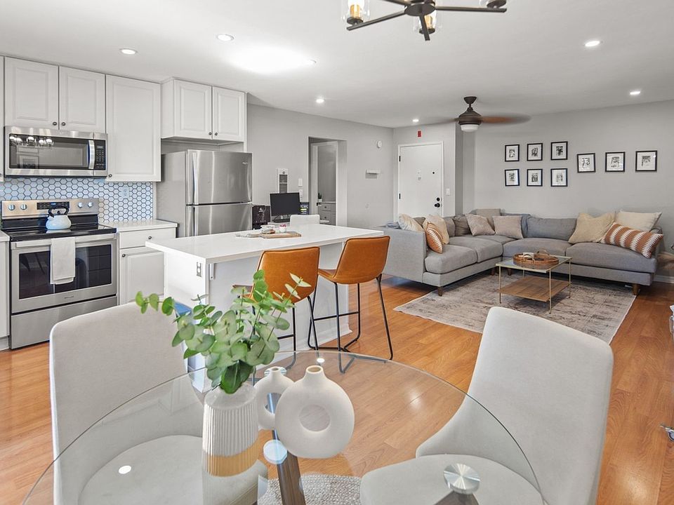 1st image of 7858 Cowles Mountain Ct Unit D19