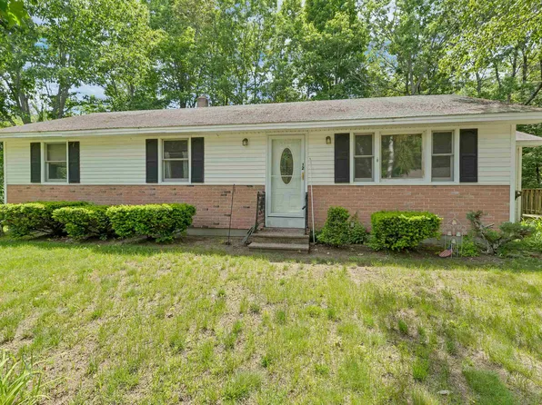 12 Cameron Drive, Farmington, NH 03835