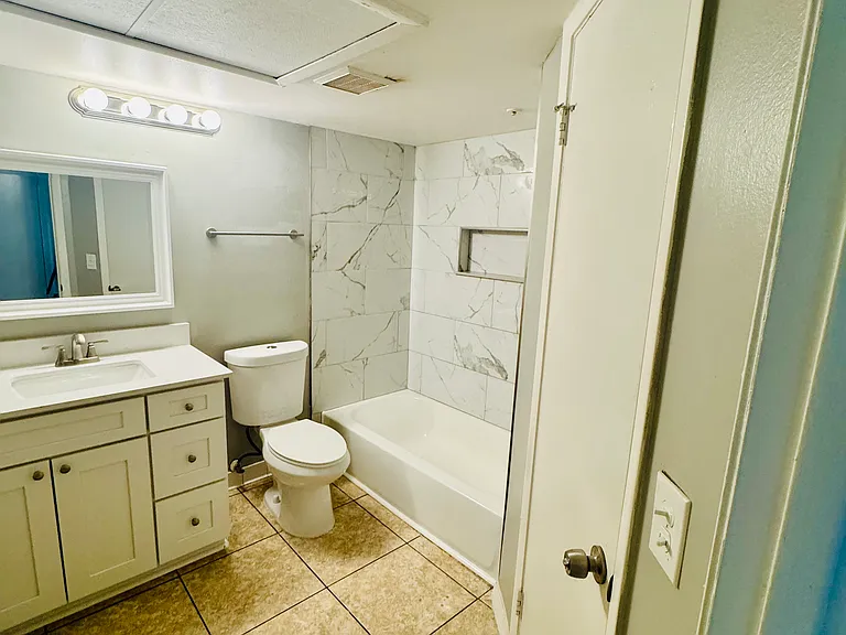 385 Woodside 201 Dr #201 — Photo 11