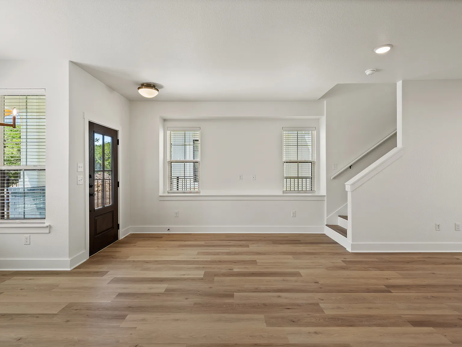 5811 South 31st Street - 501 — Photo 3