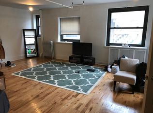 3203 N Clark St #301, Chicago, IL 60657