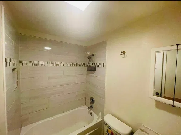 6382 Olive Ct, Woodbridge, VA 22193