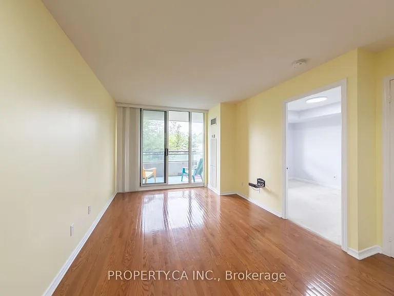 330 Red Maple Rd #214 — Photo 8
