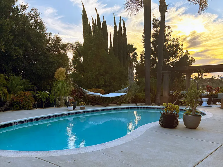 1127 Valencia Dr #A — Photo 33