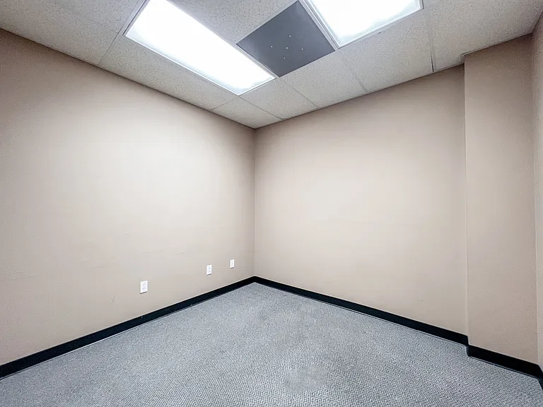 555 S Schuyler Ave #115 — Photo 6