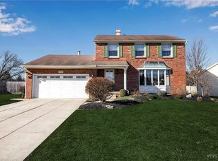 3538 Heatherwood Dr, Hamburg, NY 14075
