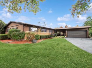 5441 S Edgewood Ave, La Grange Highlands, IL