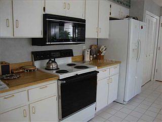 3rd image of 8936 Bayaud Dr