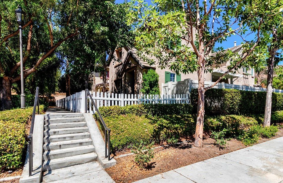 1st image of 27536 Peony Ln