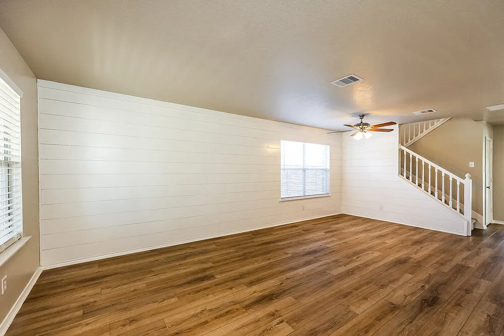 4 bed, 3.0 bath, 2928 sqft, $2,230 — Photo 4