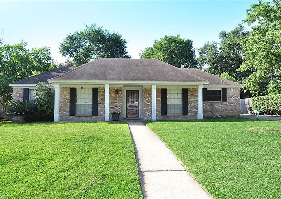1st image of 9706 Cantertrot Dr