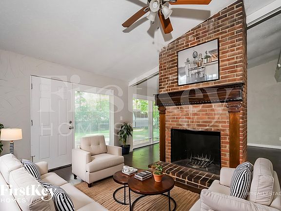4th image of 3120 Durwood Dr