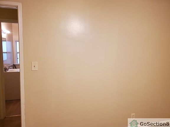 2nd image of 4125 Leimert Blvd