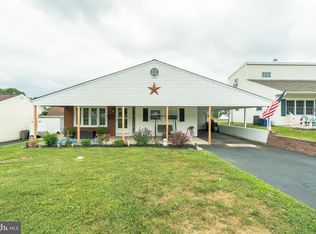 332 Austin Dr, Fairless Hills, PA