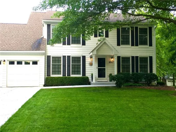 8047 Lakeview Ave, Lenexa, KS 66219