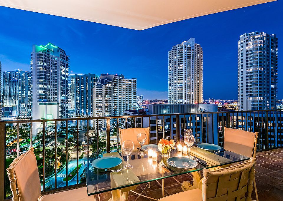 1st image of 520 Brickell Key Dr #Aph00