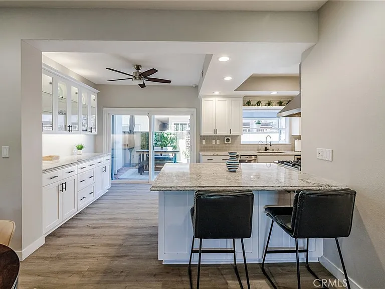1219 S Catalina Ave — Photo 5