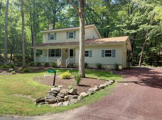 54 Fairway Ln #L-1063, Thornhurst, PA 18424