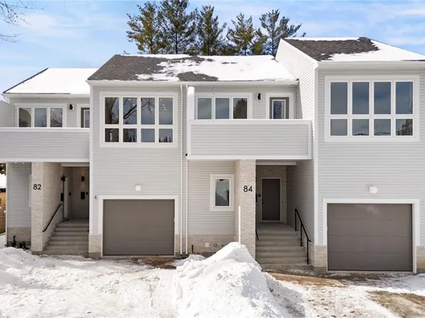 82 Chalmers St N, Cambridge, ON N1R 6M2