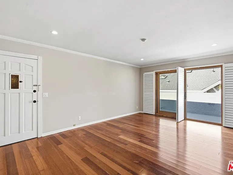 1807 Carnegie Ln #2 — Photo 2