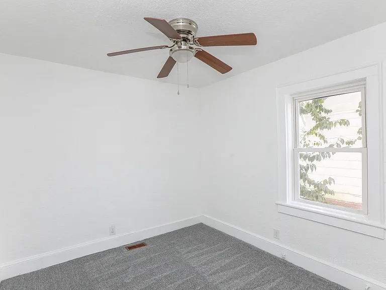 1609 Richmond Ave — Photo 21