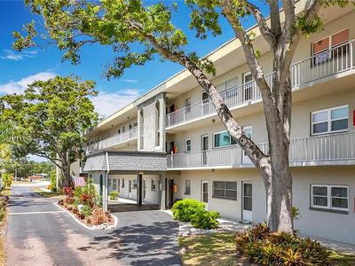 5890 38th Ave N APT 305, Saint Petersburg, FL, 33710