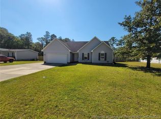 112 Tenacre Trl, Raeford, NC 28376