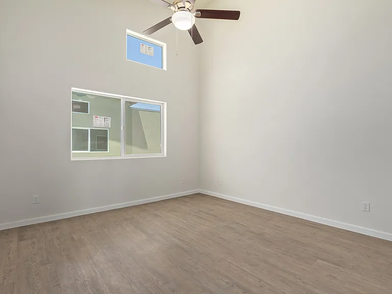 Myrtle Townhomes — Photo 11