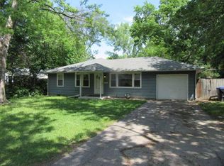 4312 SW 17th St, Topeka, KS 66604