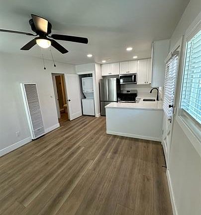 3rd image of 363 Roosevelt St #3