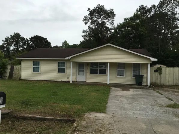 705 Fleming Rd, Hinesville, GA 31313