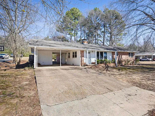 1401 Holloway St, Morrilton, AR 72110