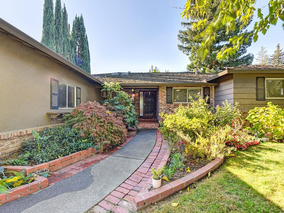 1st image of 1048 Woodshire Way