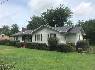 1503 E Waldron St, Corinth, MS 38834