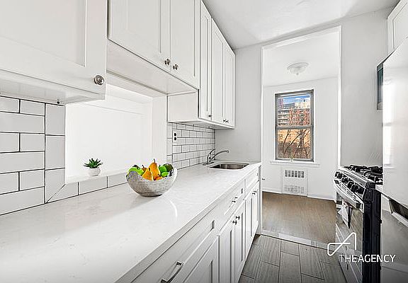 3rd image of 2385 Barker Ave APT 3N