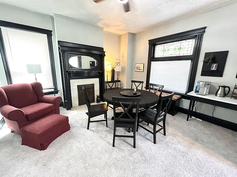 288 Helen St #6 — Photo 2