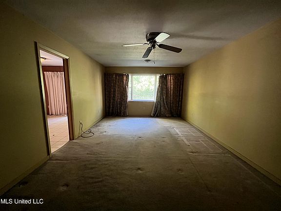 5th image of 107 Westover Dr