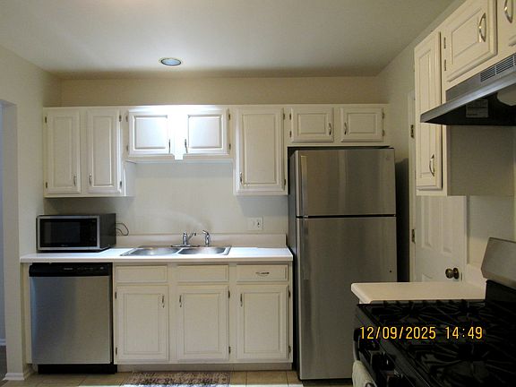 4th image of 2790 Glasgow Ct Unit X1