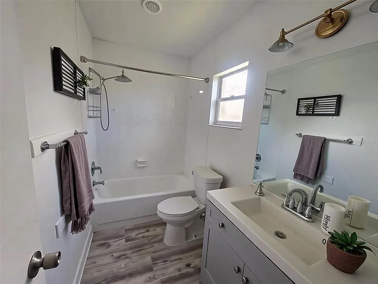 12412 Cardiff Dr — Photo 9
