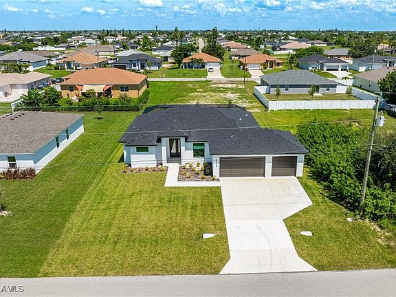 5th image of 613 NW 7th Pl