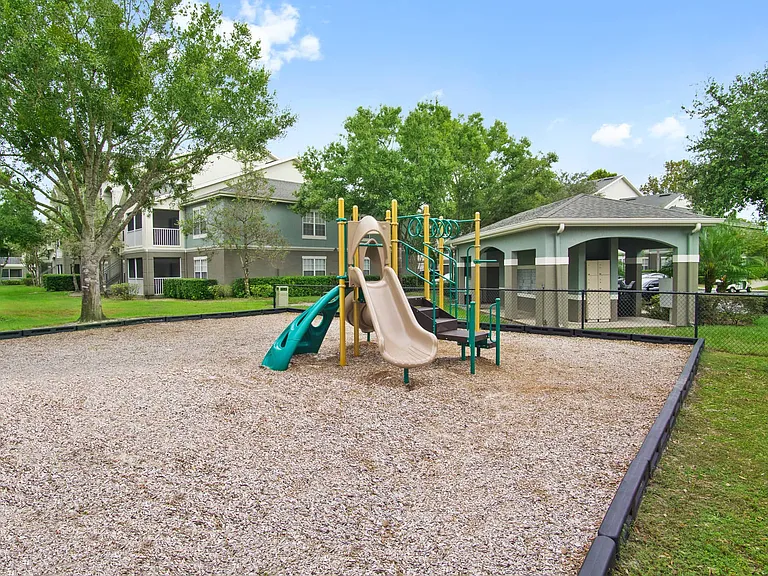 Ashton at Waterford Lakes — Photo 27