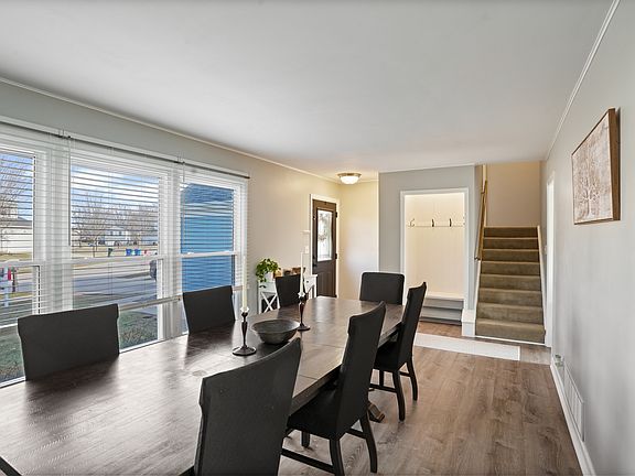 4th image of 308 Skyvue Ln
