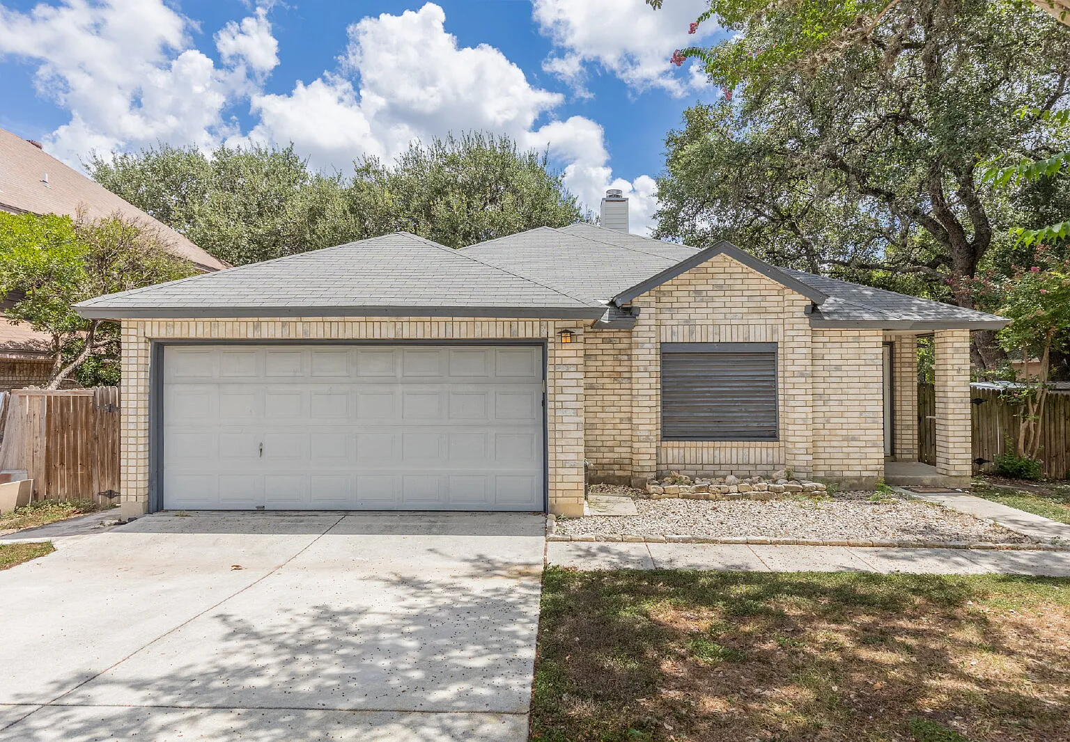3 bed, 2.0 bath, 1520 sqft, $1,800 — Photo 1