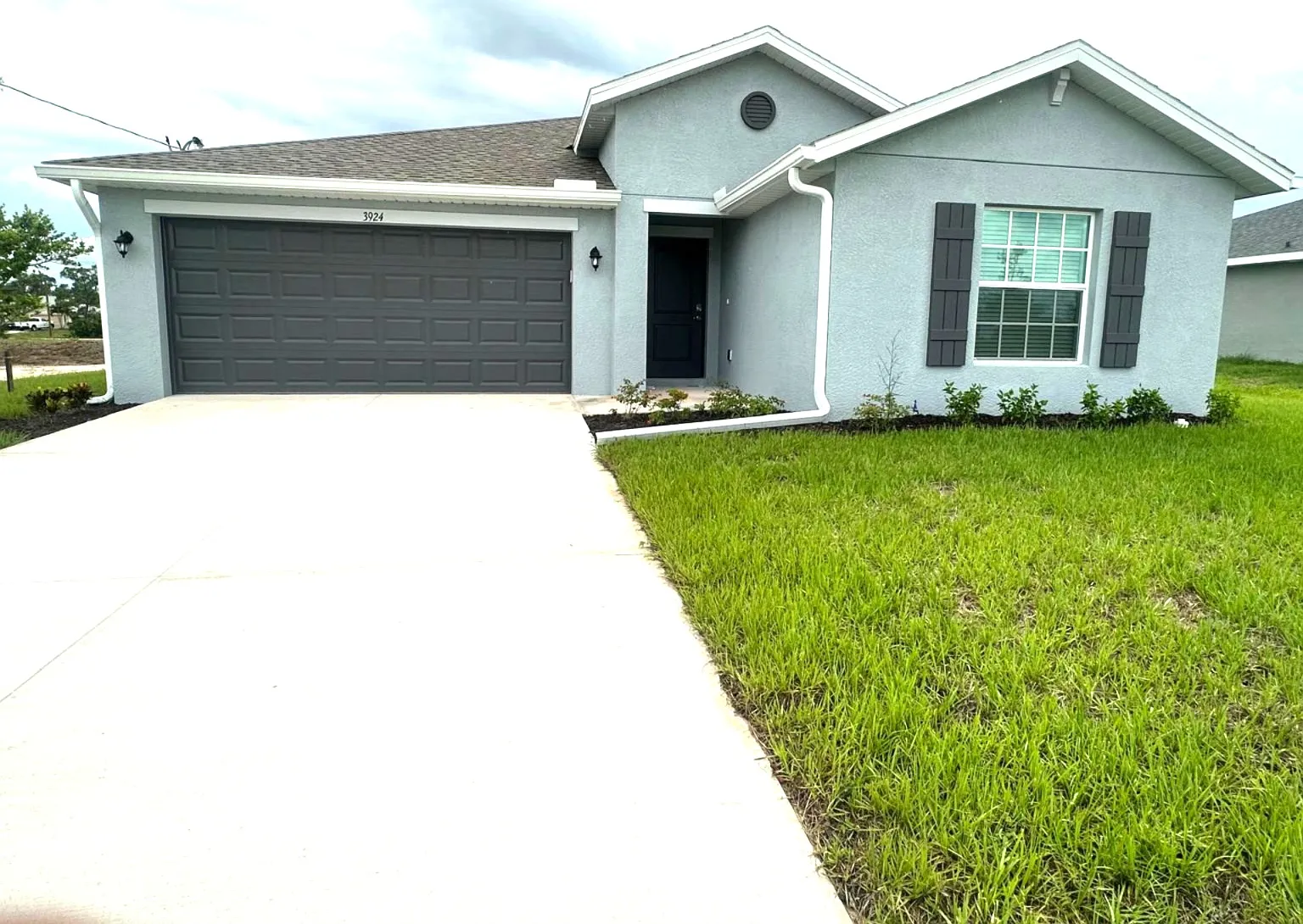 4 bed, 1941 sqft, $2,500 — Photo 2