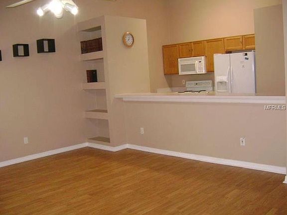 2nd image of 616 Villa Ct