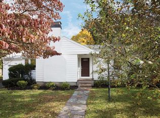 36 Swallow Dr, Newton, MA 02462