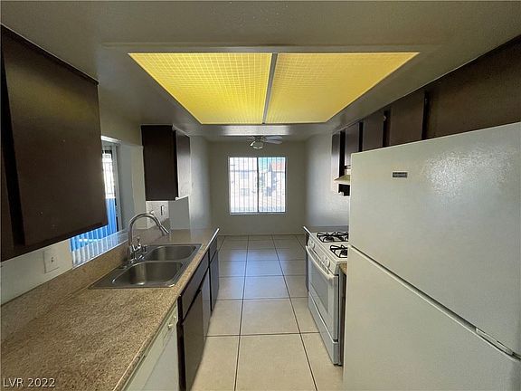 2nd image of 4580 Carriage Park Dr APT D